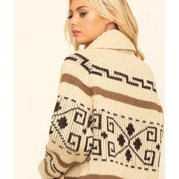 RESTOCKED! WOMEN'S LONG WESTERLEY CARDIGAN - Picture 2 of 12
